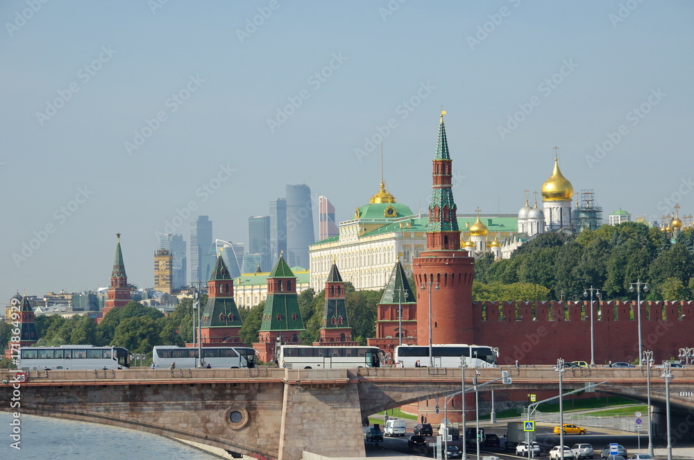Beautiful view on Moscow Kremlin and Bolshoi Moskvoretsky bridge from the Park 