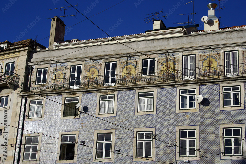 Lisbon, architecture, aged buildings, streets