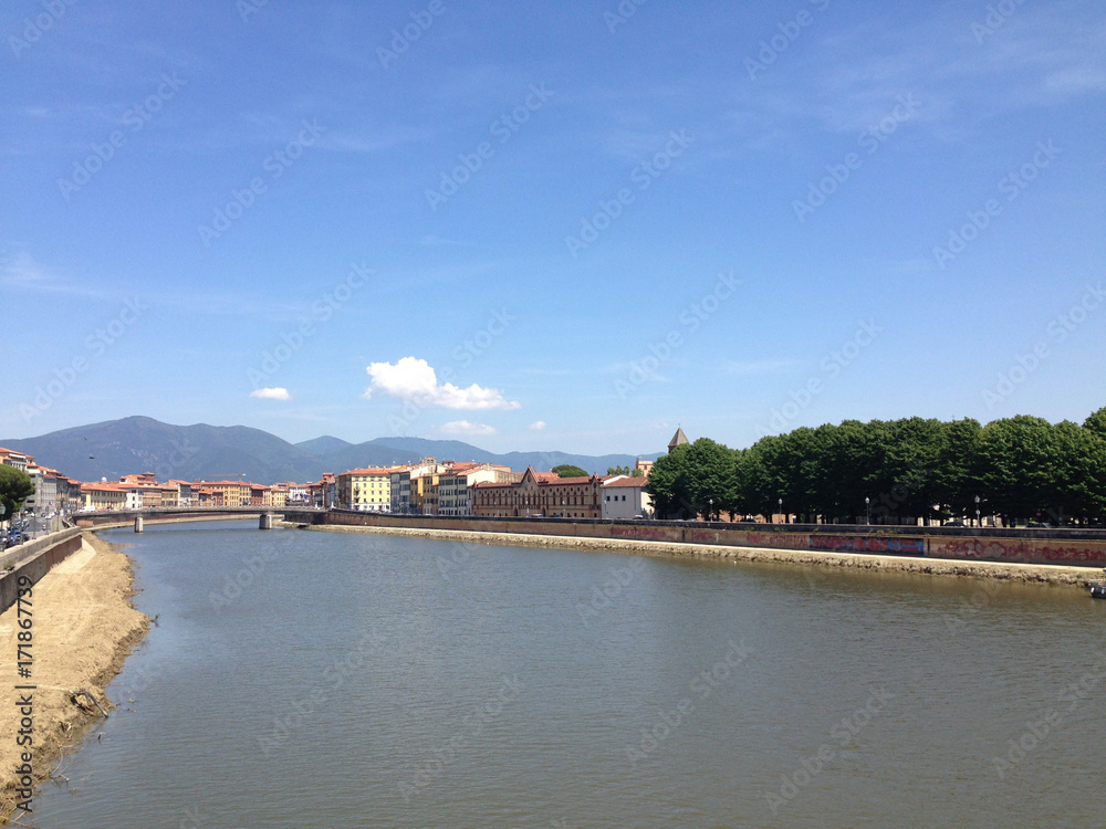Obraz premium Arno river in Pisa