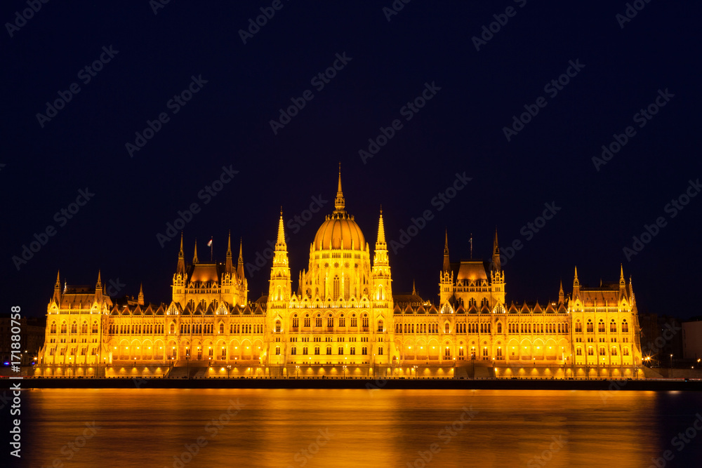 Budapest Parliament at night - Long exposure.