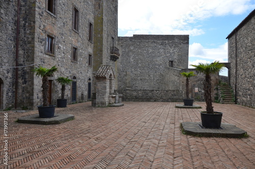 Cuadro en lienzo Melfi Castle in Basilicata