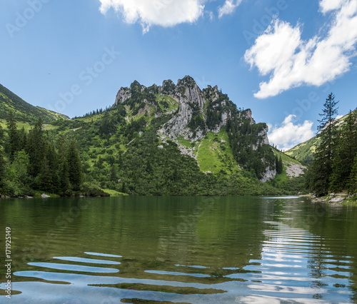 Fototapeta Naklejka Na Ścianę i Meble -  The mountain lake Soinsee in Tyrol, Bavaria