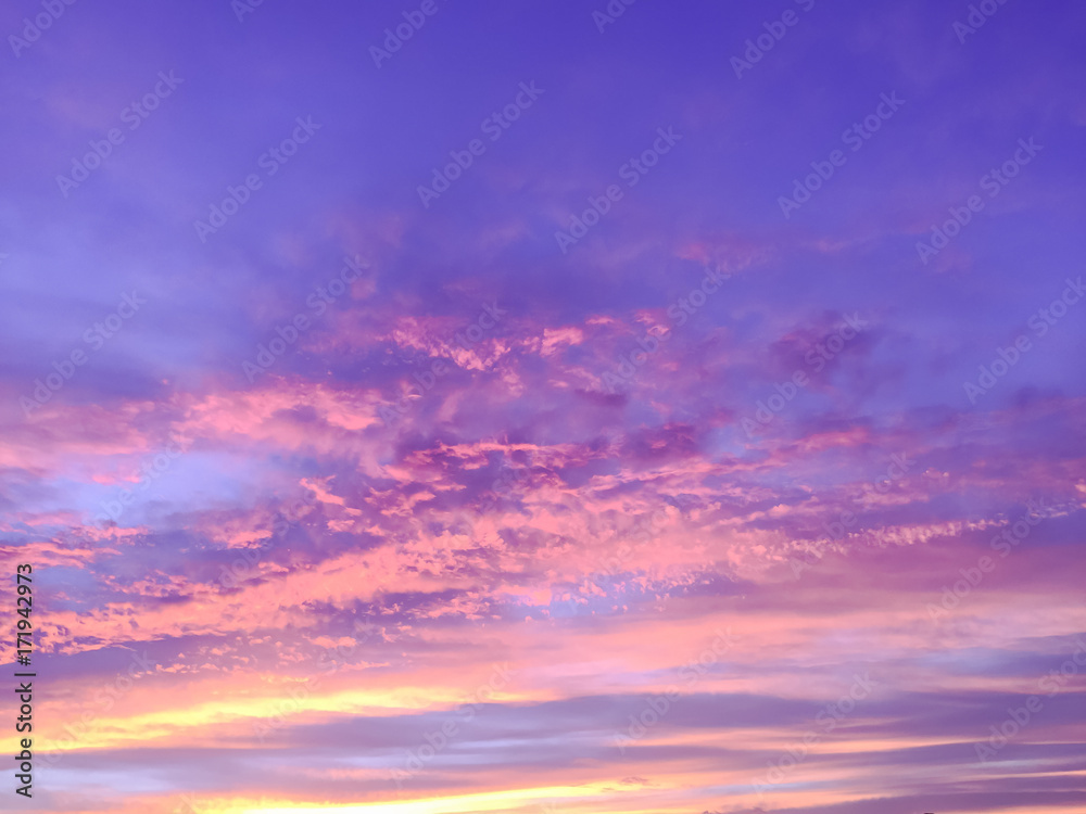 Beautiful  sun rays  of sunset with colorful of  sky background .