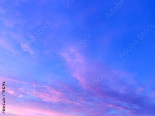 Beautiful  sun rays  of sunset with colorful of  sky background © Umarin