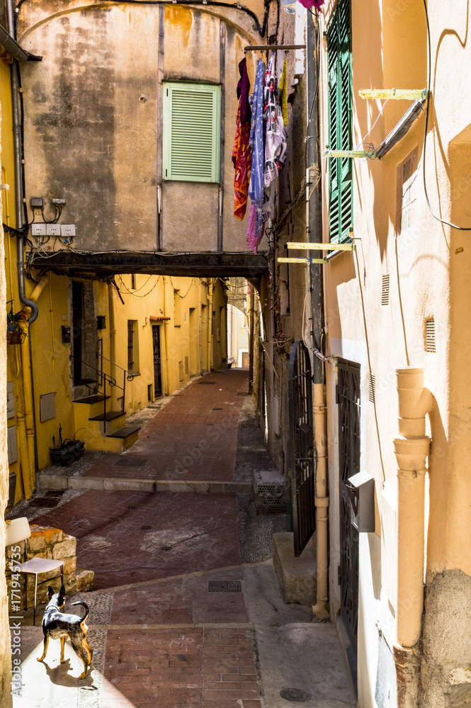 Calles del casco histórico de Menton, Costa Azul,Francia Stock Photo |  Adobe Stock