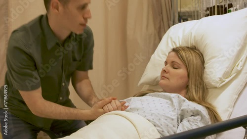 Disturbed husband decides to end his wife's suffering in hospital.
