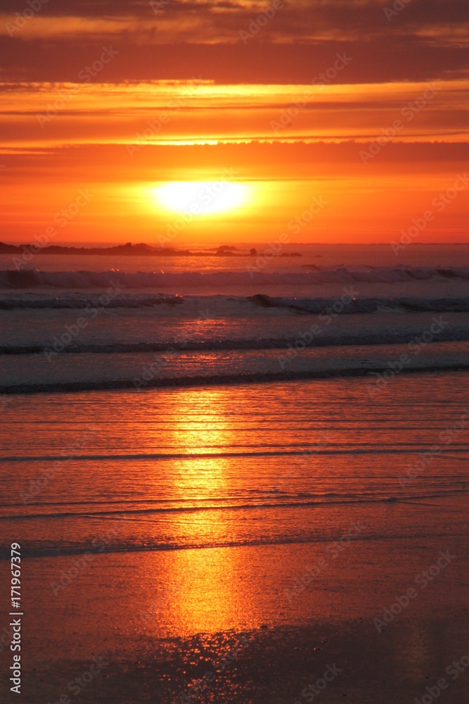 COUCHER DE SOLEIL sur la MER