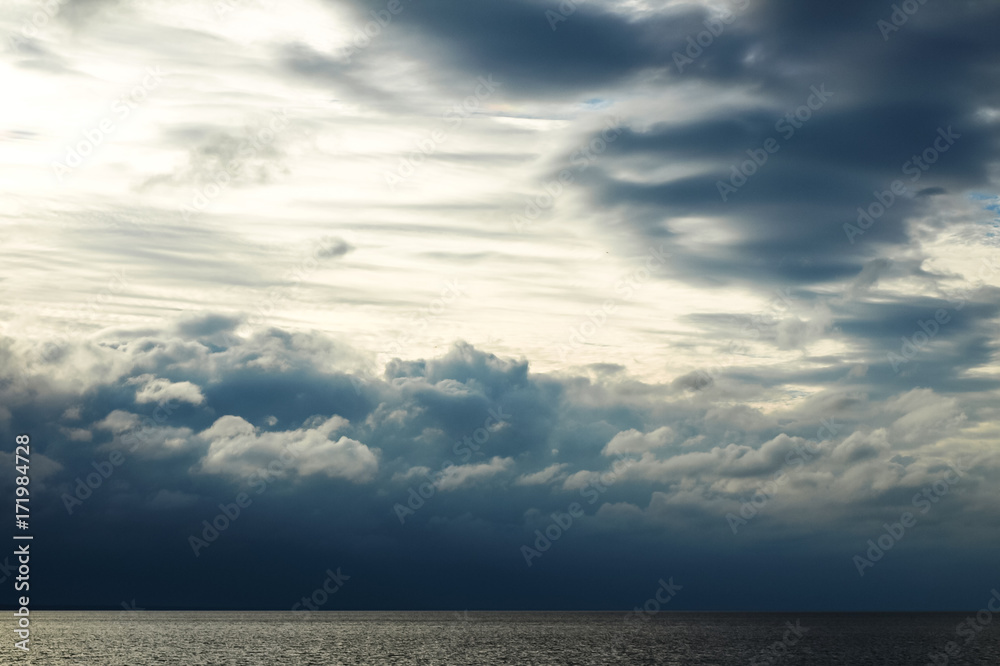 Obraz premium Cloudy day at baltic sea