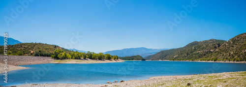 Fototapeta Naklejka Na Ścianę i Meble -  Panorama du Lac de Vinça