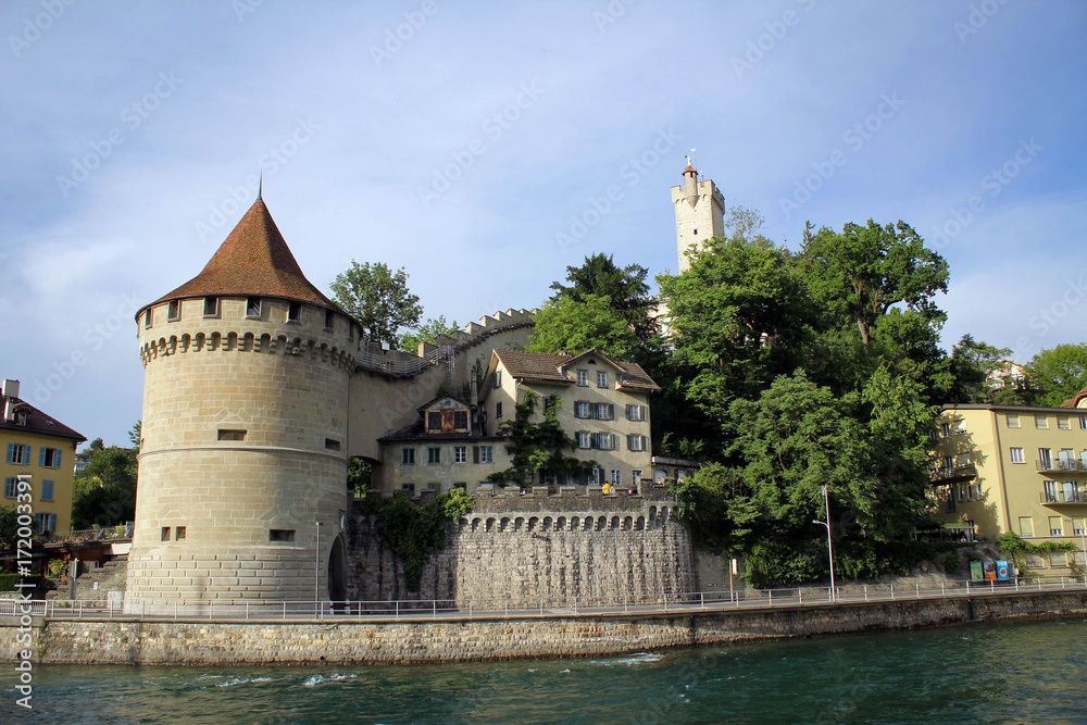 Fototapeta premium Old town of Lucerne and River Reuss embankment view, Switzerland