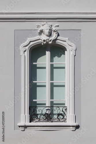 Barockes Fenster am Palais Freital, Ludwigsplatz in Saarbrücken photo