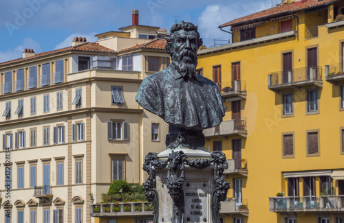 Statue of Benvenuto Cellini on Ponte Vecchio Bridge in Venice