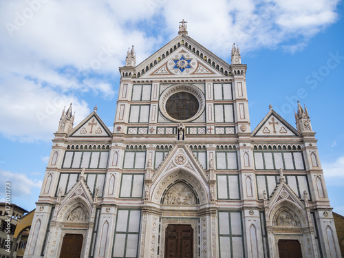 Santa Croce Basilica in the historic city center o Florence (Santa Croce di Firenze) © 4kclips