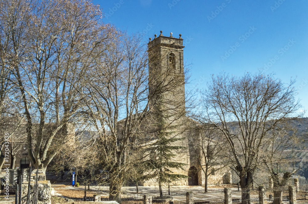 Iglesia de Santa María de La Peña en Brihuega, Guadalajara, España foto