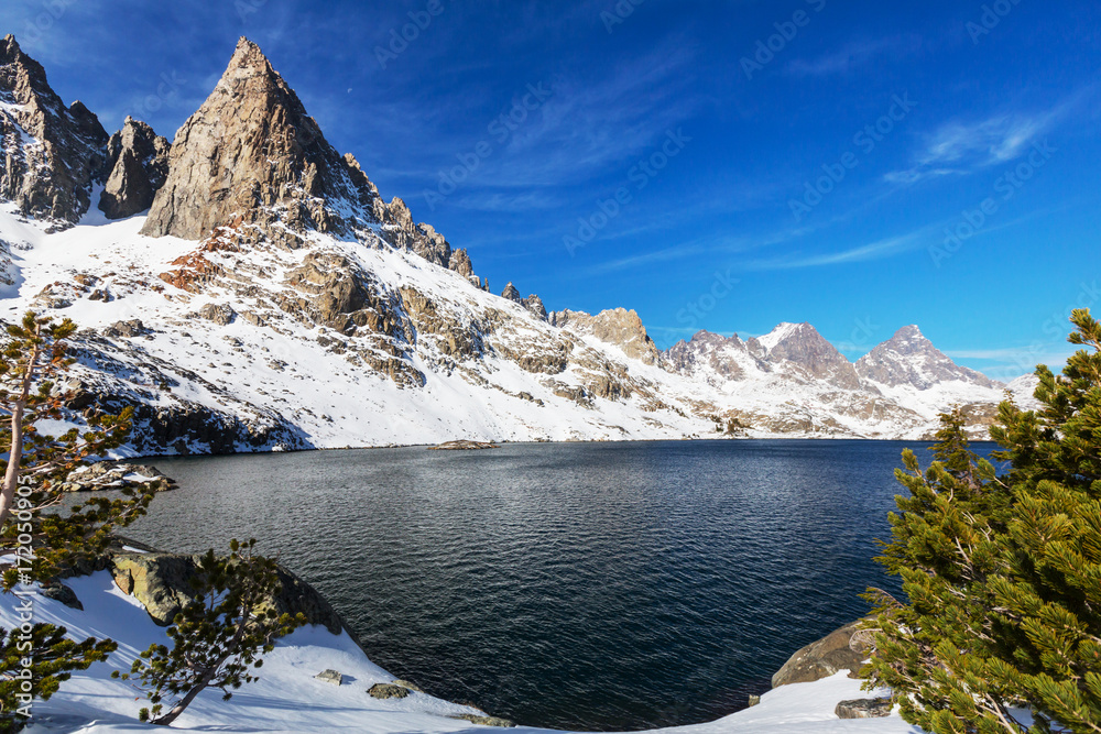 Fototapeta premium Minaret lake