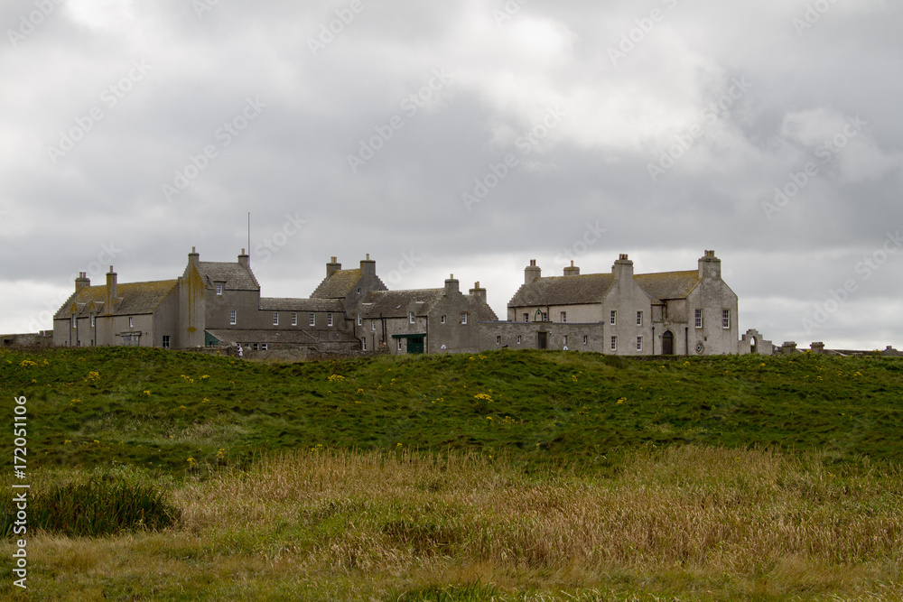 Schlossanlage / Herrenhaus auf den Orkey-Inseln - Schottland