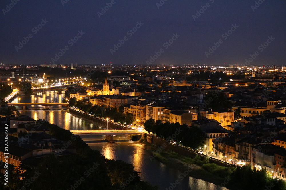 Verona notturna