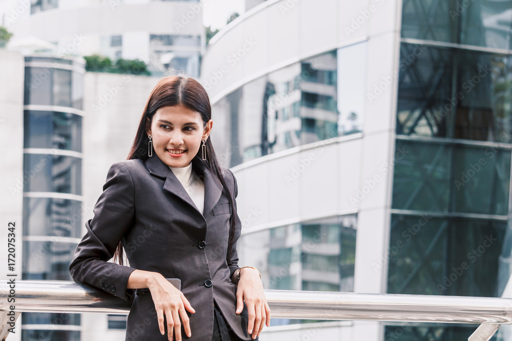 Portrait of a professional business woman Portrait of a professional business woman