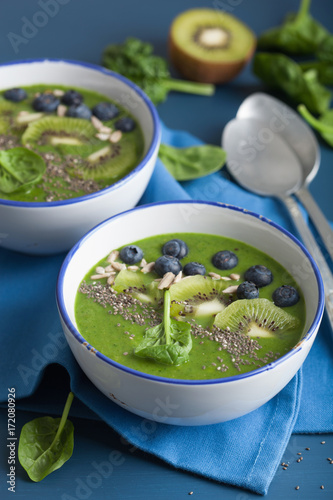 green smoothie bowl spinach kiwi blueberry lime banana with chia seed