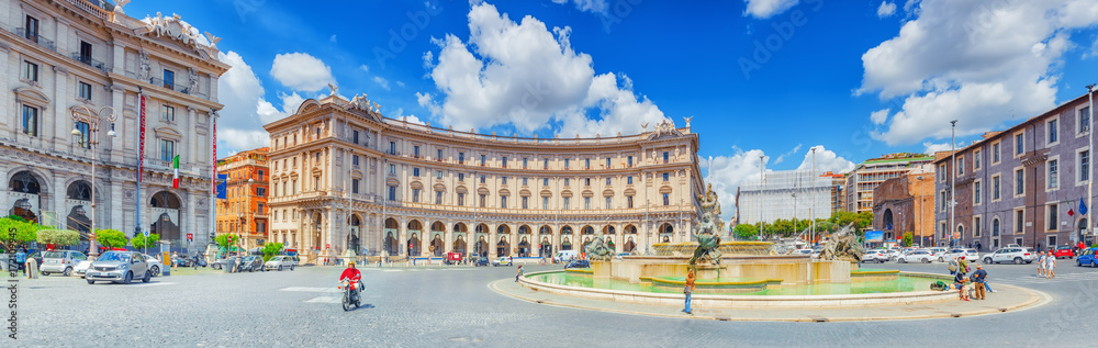 Republic Square (Piazza della Repubblica) and the  Fontana Esedra. Italy.