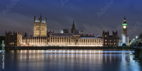 Palace of Westminster, Big Ben and Westminster bridge © patrikslezak