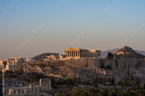 Vista dell'Acropoli di Atene alle prime luci del mattino, Grecia	