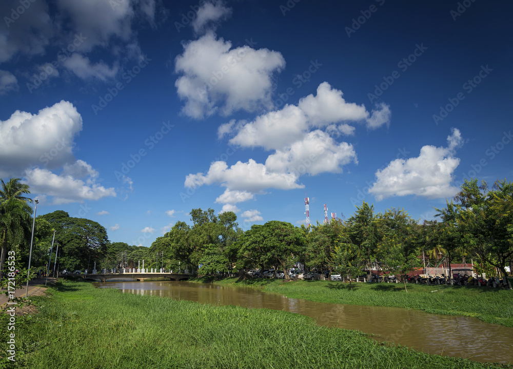 Fototapeta premium river in central siem reap old town area in cambodia