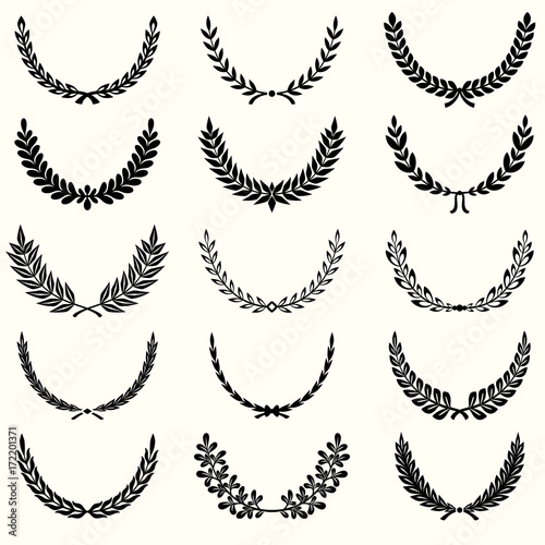 Laurel wreathes set