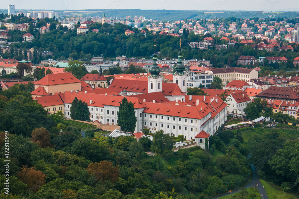 Monastero di Strahov visto dalla collina di Petrin, Praga
