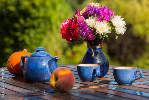Slika na platnu tea-drinking in the garden