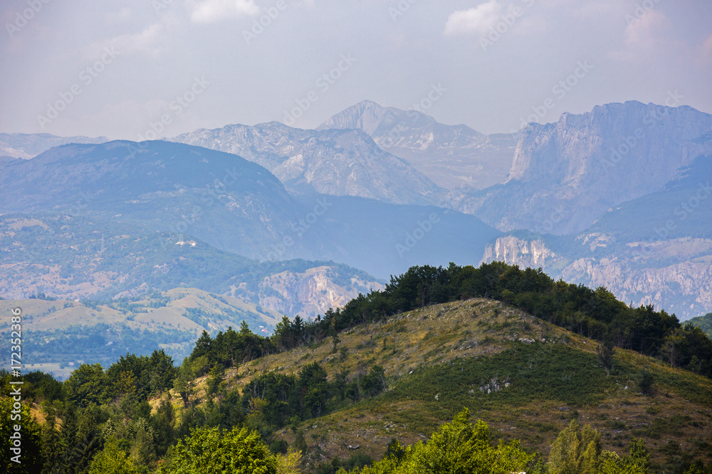 Obraz premium Beautiful mountain scenery in Serbia during the summer