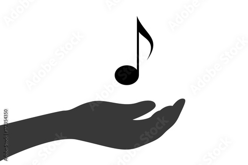 Hand hält Achtelnote