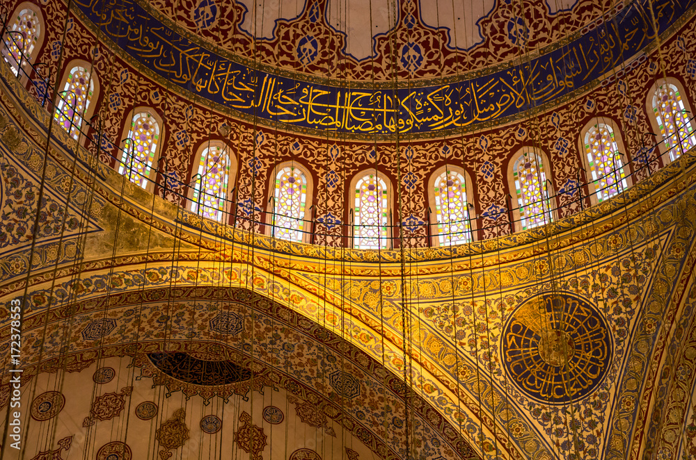 Blue mosque in Sultanahmet, Istanbul, Turkey