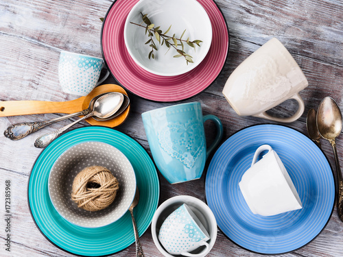 Billede på lærred Ceramic crockery tableware on wooden background