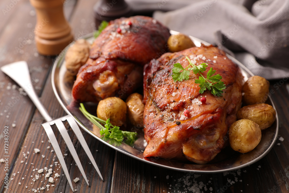 baked ham with potatoes