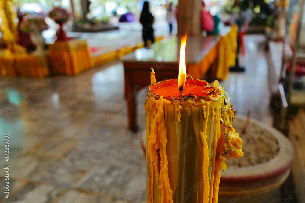 Naklejka premium light the candle
