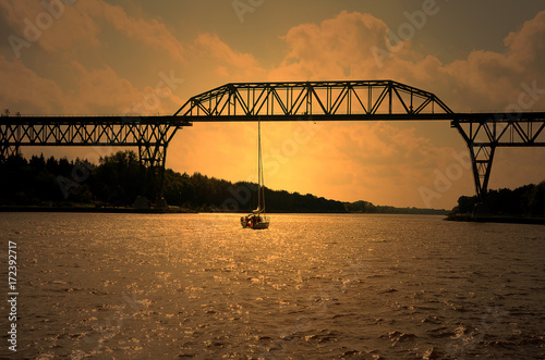 Fototapeta Naklejka Na Ścianę i Meble -  Brücke über den Nord-Ostsee-Kanal