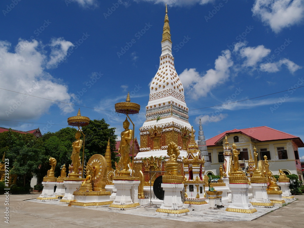 Fototapeta premium Phra That Phanom at Nakhon Phanom