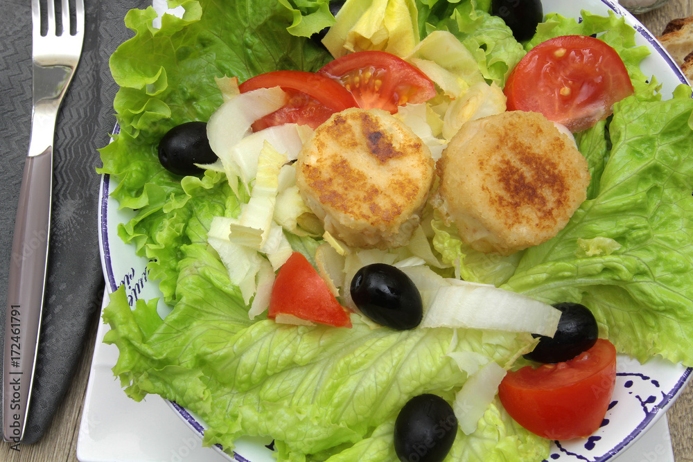 salade composée et chèvre salade composée et chèvre