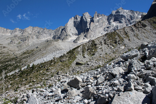 Cengalo e Pizzo Badile in Svizzera photo