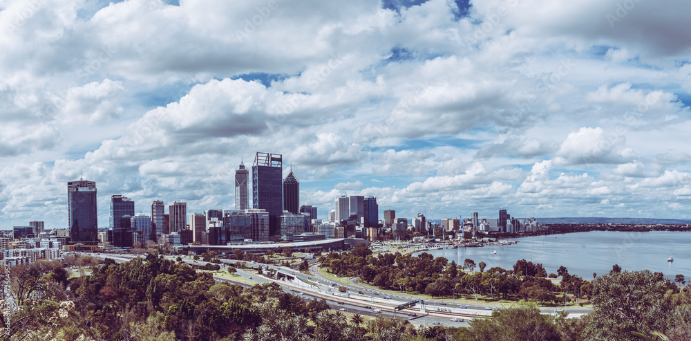 Obraz premium キングスパークから見たパースの街並み