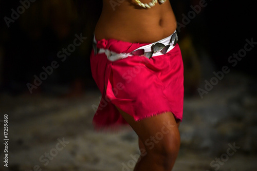 Konstfotografi Polynesian dancer hula move effect