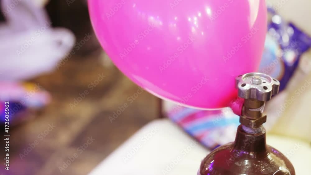 Inflating air balls Stock ビデオ | Adobe Stock