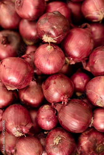 fresh red onions