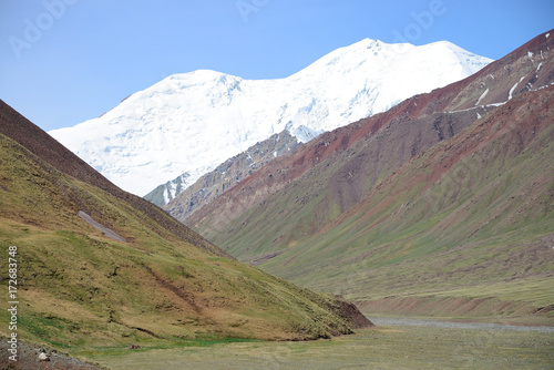 Road to Tajik border in the Pamir mountains, M41 Pamir Highway, Kyrgyzstan