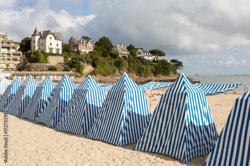 Cabines de plage en toile à Dinard