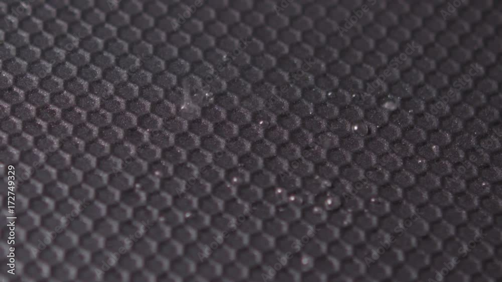 Gotas de agua sobre superficie caliente