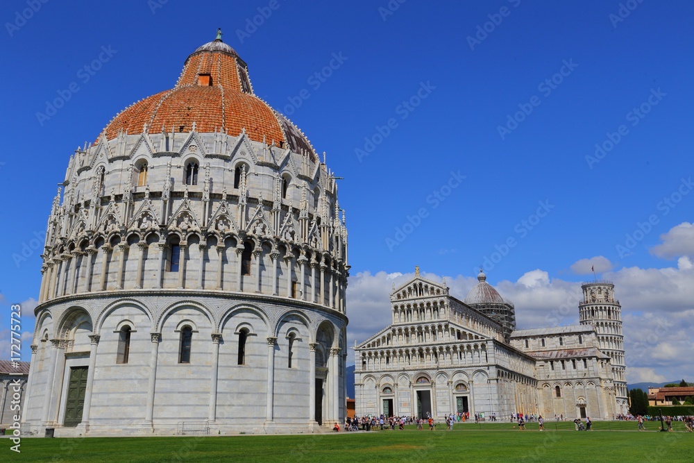 the Leaning Tower of Pisa and Pisa Cathedral in Italy. 