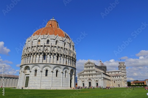 the Leaning Tower of Pisa and Pisa Cathedral in Italy. © leochen66