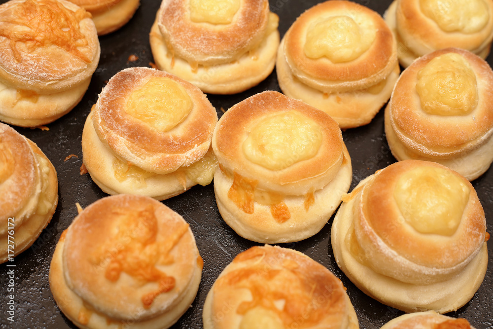 Buns with cheese Buns with cheese